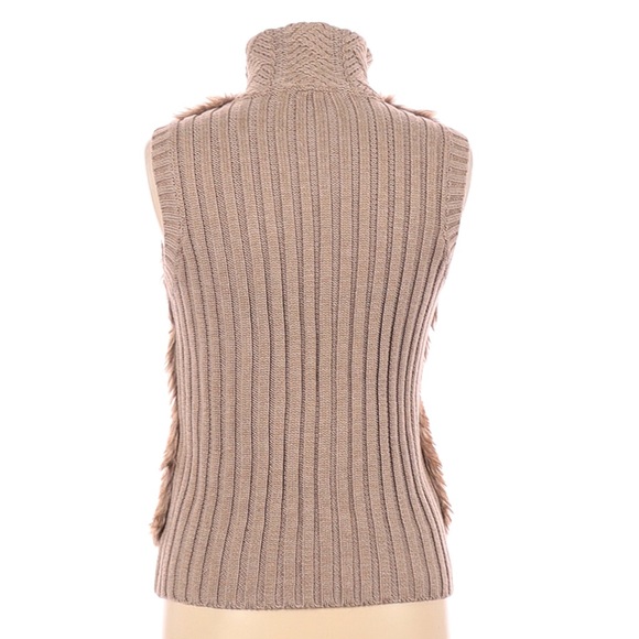 Kenaf Faux Fur Vest - Picture 2 of 3